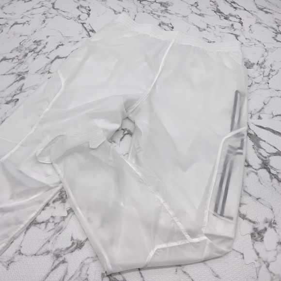 Men’s Fila Windbreaker White Black Hooded Tracksuit - Picture 2 of 6